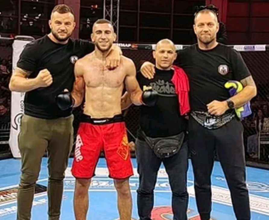 Nemanja Mandić u MMA borbi