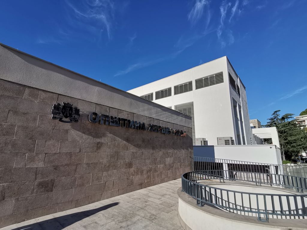 Šetalište uz more pred ljetnju sezonu