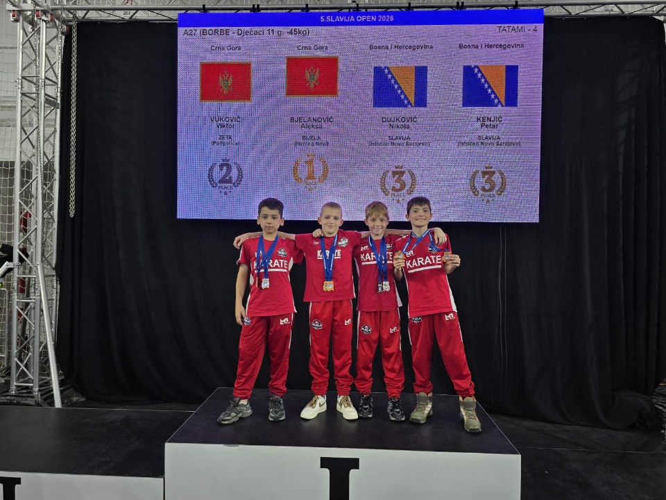 Karatisti Bijele sa medaljama