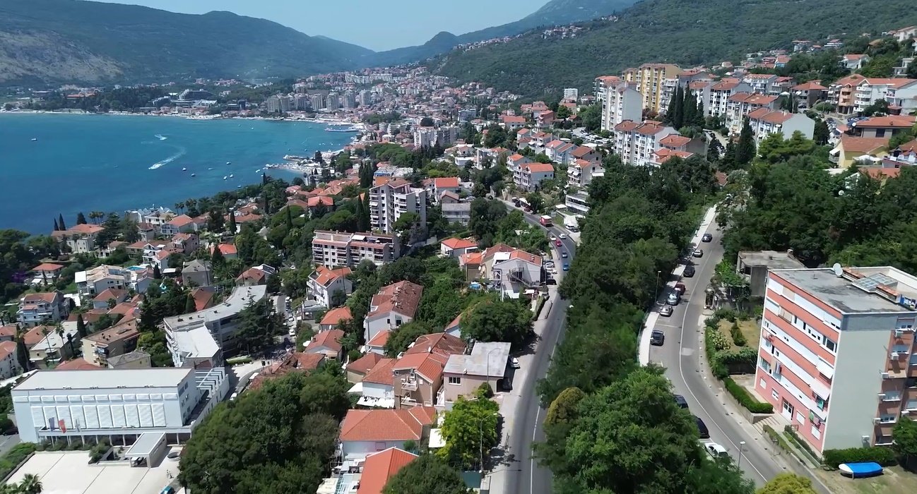 Panorama Herceg Novog iz vazduha