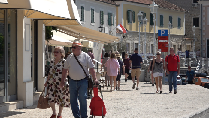 Turisti u centru Herceg Novog