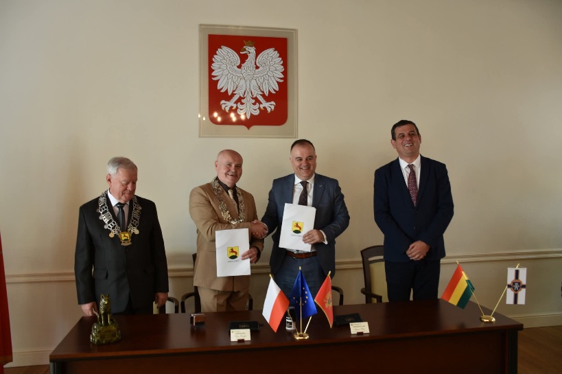 Potpisivanje memoranduma o bratimljenju Herceg Novog i Lobeza