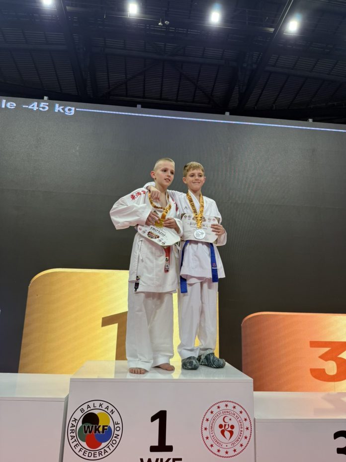 Novski karatisti sa medaljama u Istanbulu