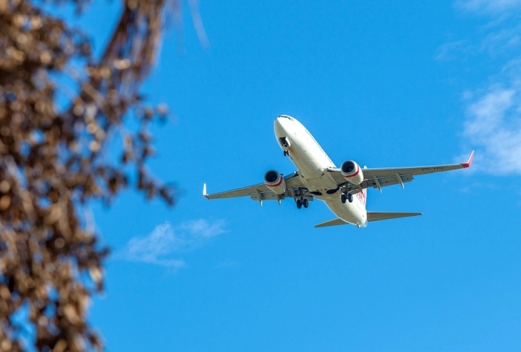 Avion na pisti aerodroma