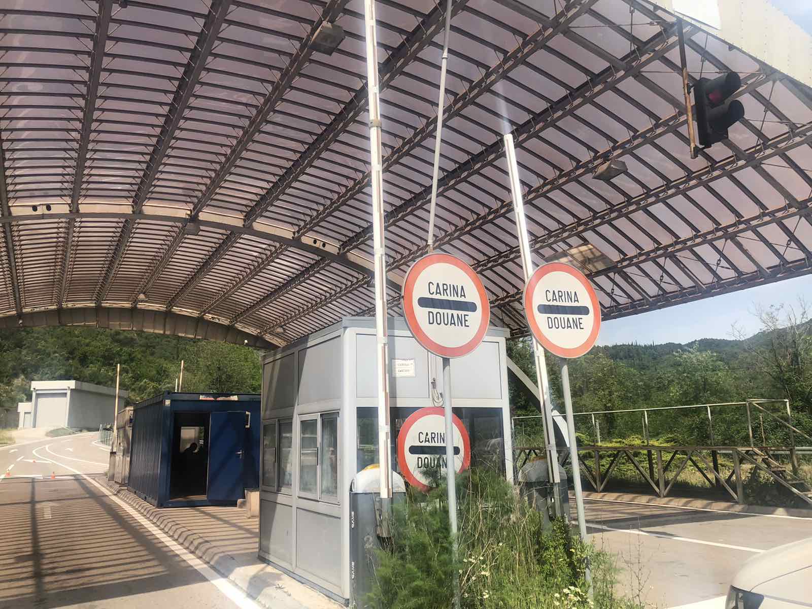 Granični prelaz Debeli brijeg