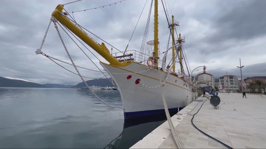 Školski brod Jadran