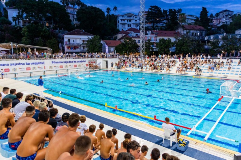 Bazen na Škveru u Herceg Novom