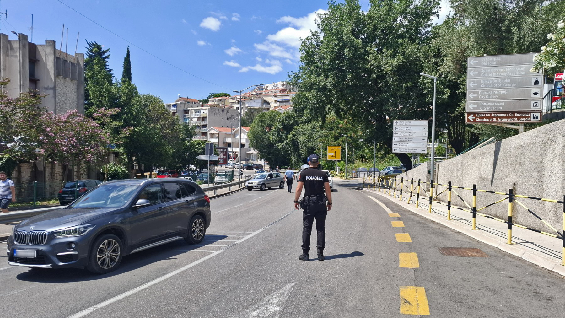 Policija na mjestu saobraćajne nezgode