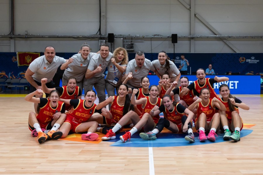 Juniorska ženska košarkaška reprezentacija Crne Gore