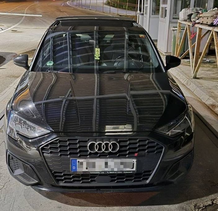 Oduzeto vozilo na graničnom prelazu Debeli brijeg