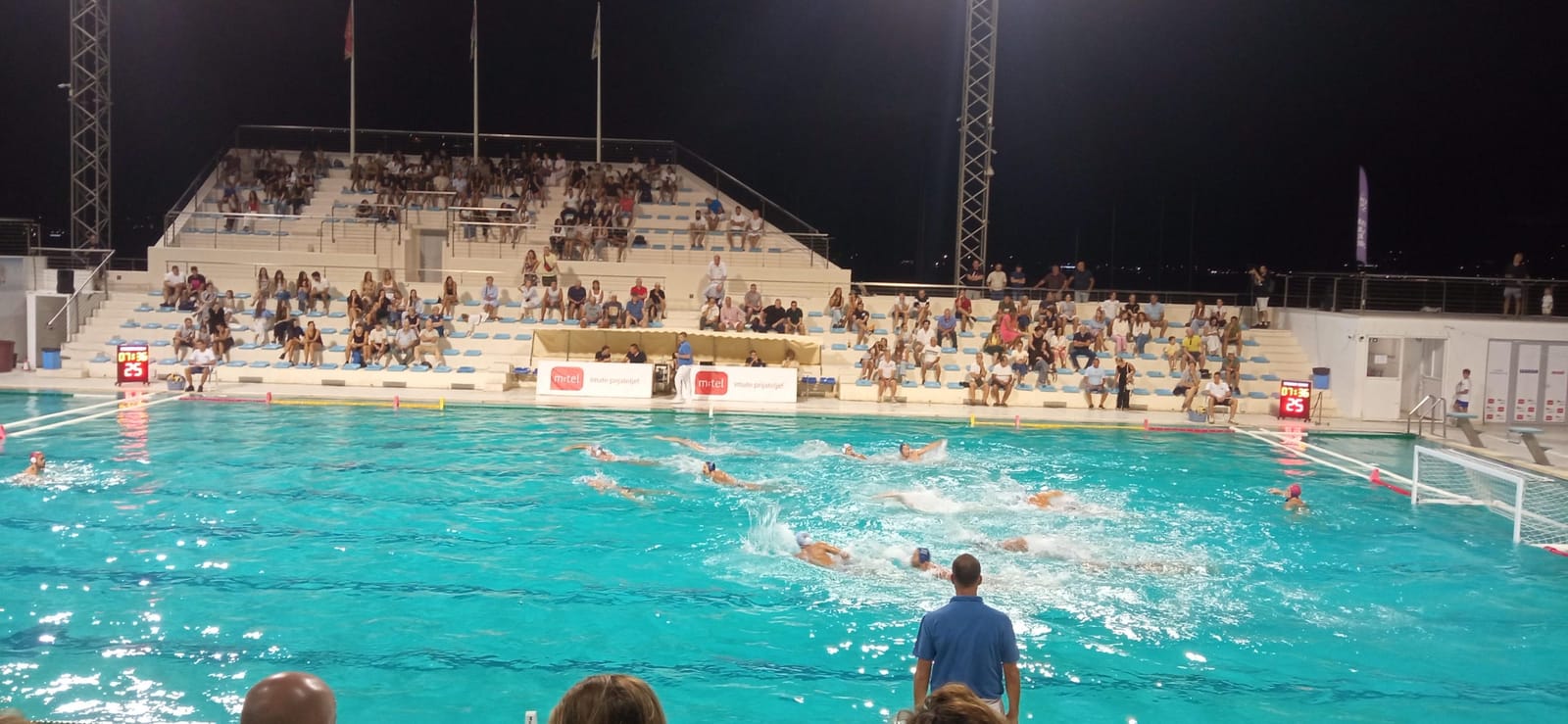 Vaterpolisti Jadrana i Marseja na bazenu na Škveru