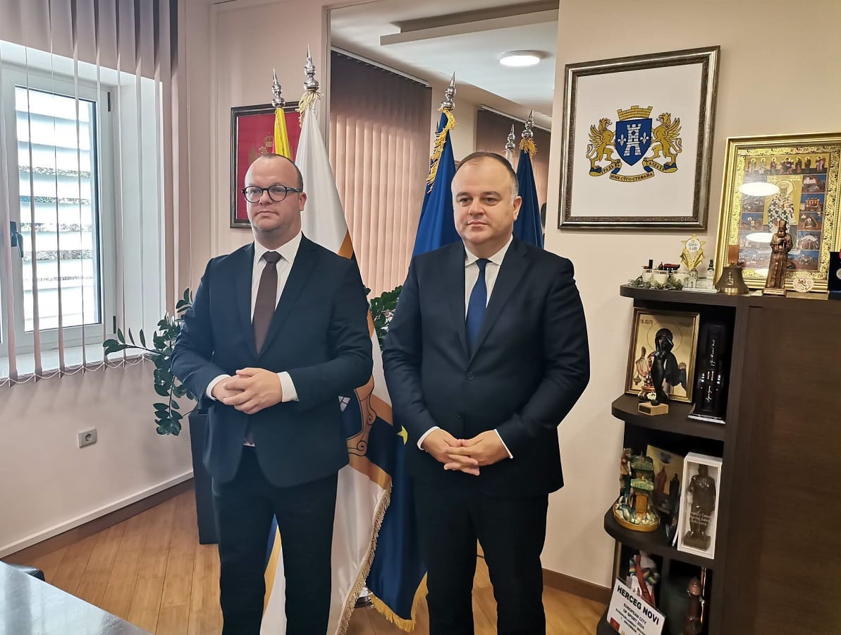 Stevan Katić i Damjan Ćulafić na sastanku