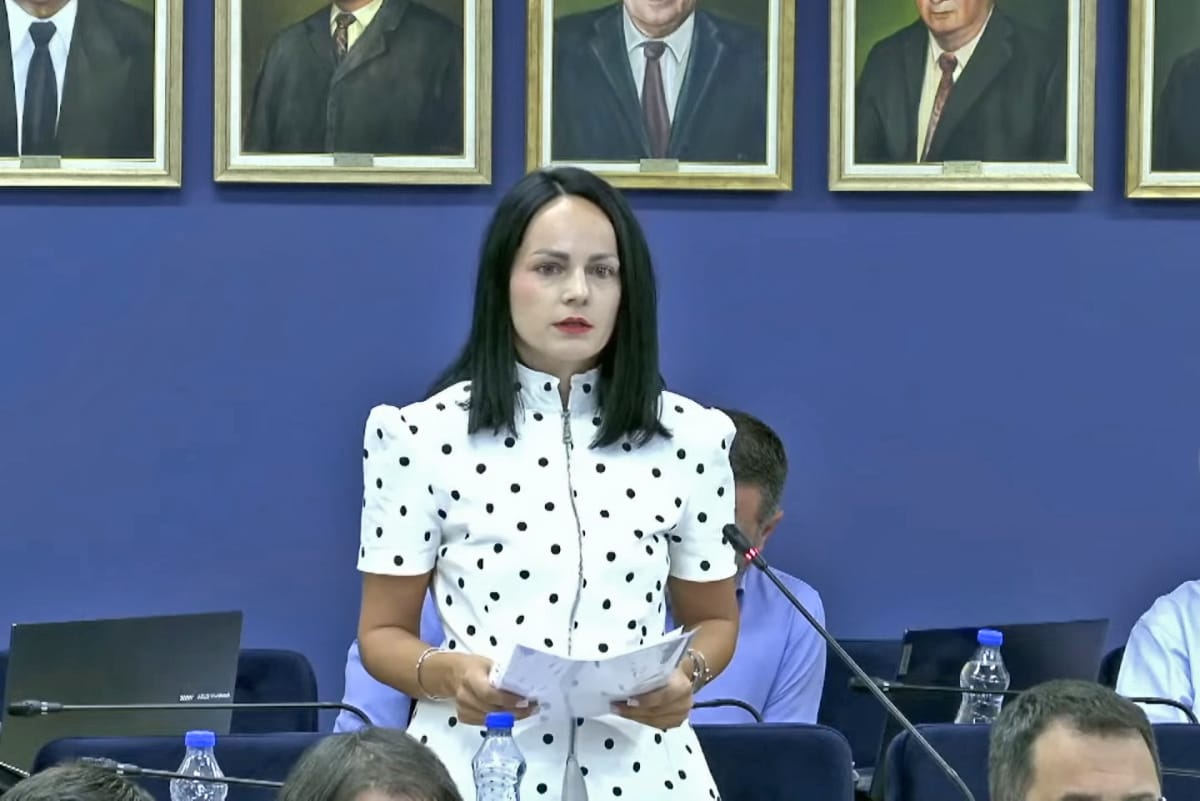 Tanja Vujičić na sjednici Skupštine opštine Herceg Novi